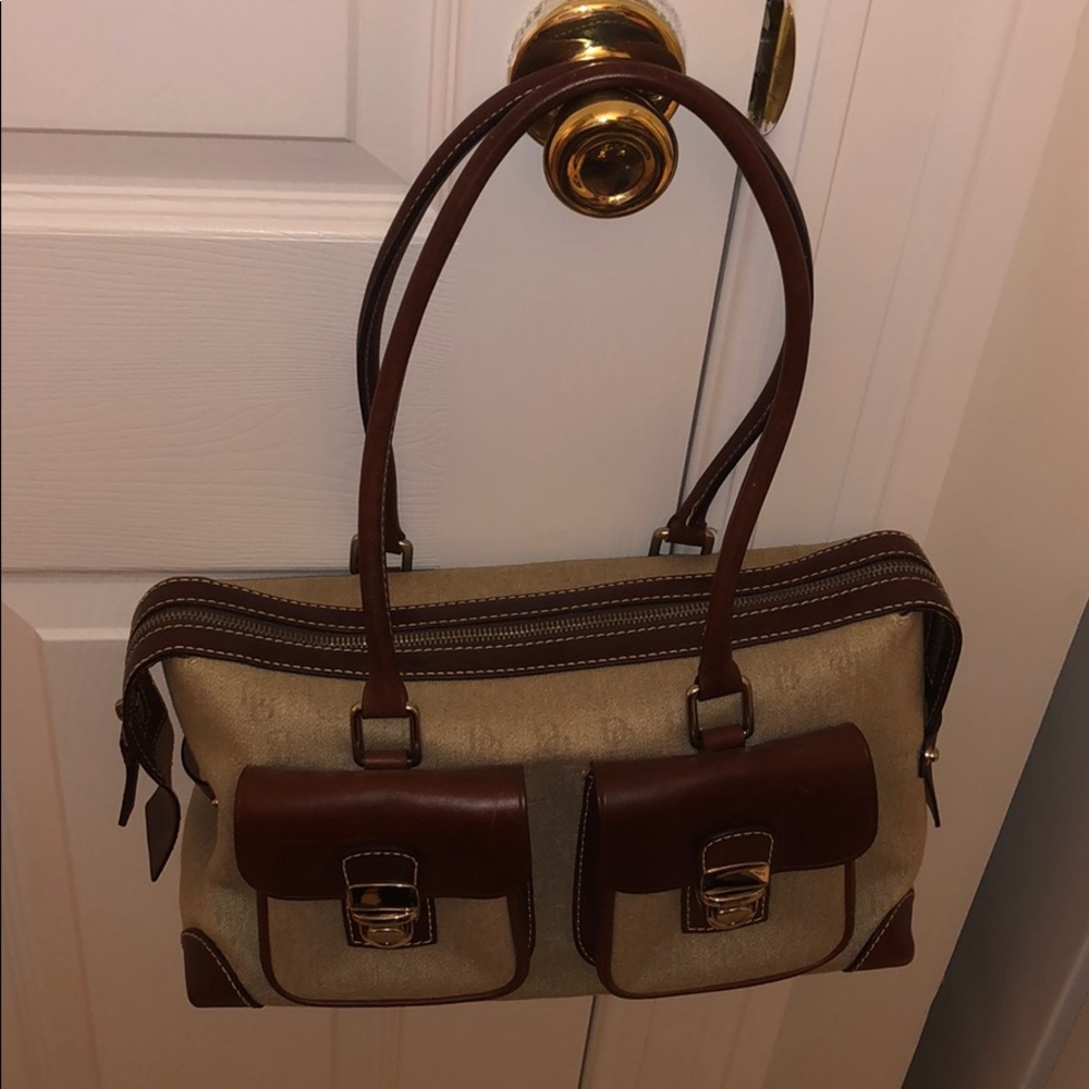 NWOT Dooney and Bourke tan purse